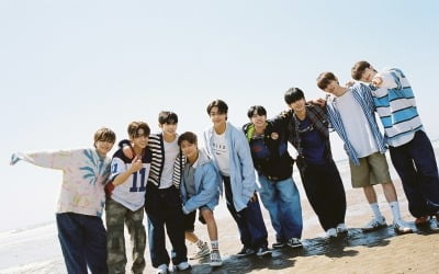 YOUNITE achieved career high with 'Light: BIT Part.1'
