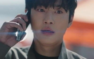 Ahn Hyo-seop, a doctor's life crisis