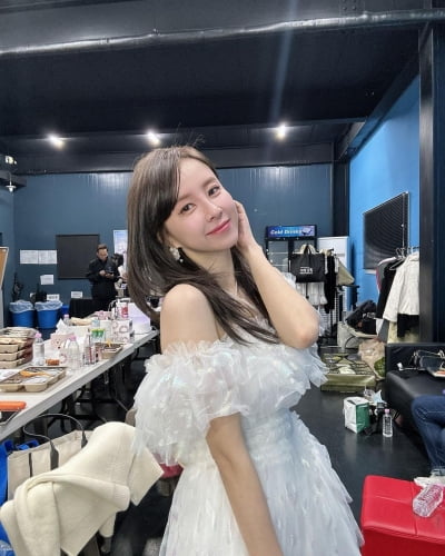 Eun Ga-eun, No. 1 female trot singer likely to sing drama OSTs well