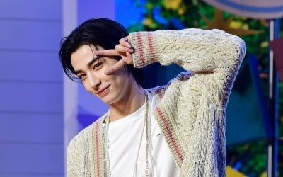 'Hive Rookie' Boy Next Door finally debuts