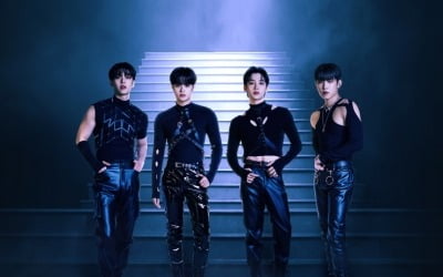 AB6IX unveils world tour venue 'Macau'