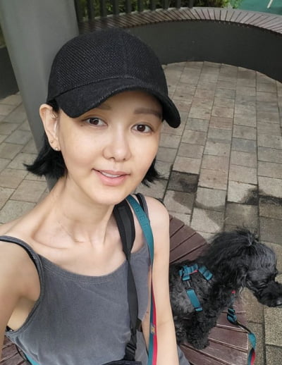 Lee Pyeong, a model from the Andre Kim Show, dies at the age of 43... Lee Seon-jin and other models commemorated