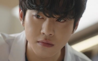 Ahn Hyo-seop, a rebar hand piercing injury, complicated feelings about his girlfriend's proposal... Graceful gradual control in 'Master Kim 3'