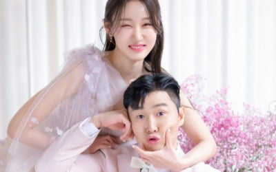 'Twin comedian' Lee Sang-ho married Kim Ja-yeon from 'Produce 101'... "In September after 4 years of devotion"