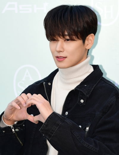 Juyeon of The Boyz, No. 1 male singer who would look good as a model for a cosmetic brand... Ha Sung-woon 2nd, Cha Eun-woo 3rd