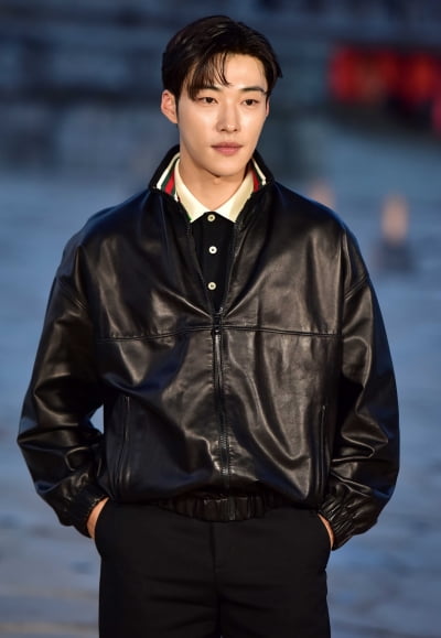 Woo Do-hwan, 'OUT' with 2% ratings... Will I shake off my humiliation and become Netflix's new savior?