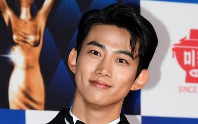 Ok Taecyeon meets 2PM's Wooyoung... 'Hong Kim Dong-jeon' sortie