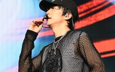 2PM's Wooyoung kept his promise after 5 and a half years... Japan solo tour 'Off the record' begins
