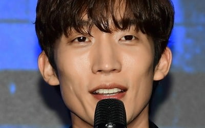 Lee Sang, just looking at his height, Park Seo-joon? "The scent of romance felt in 'Youth Police' is a lot of help to Woo Do-hwan, who is like an older brother"