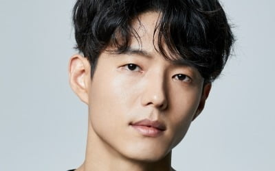 Joon Ha, the male lead in the weekend drama 'Hyo-shim's self-reliance'... Romance with Yui