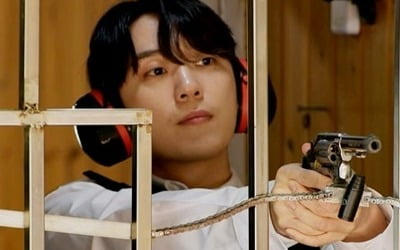 Yu-na Kim, reserve bear god, you don't have to worry about life in Go Woo-rim's army... One-hundred-hundred-hundred marksmanship