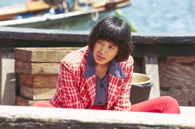 "Can I do this again?"... 'Smuggling' Kim Hye-soo transforms into the most rude Jo Choon-ja of all time