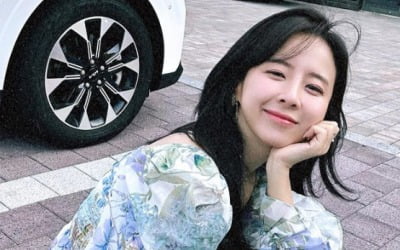 Eun Ga-eun, No. 1 female trot singer with a pretty smile... 2nd place Hong Jin-young, 3rd place Hong Ji-yoon