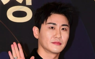 IU and Young Tak also suffered… Famous ticket scammer sentenced to 1 year and 6 months in prison