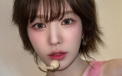 Red Velvet's Wendy, number one female singer you want to go on summer vacation with... 2nd place: Le Seraphim Heo Yunjin