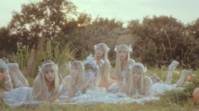 New Jeans, blonde visuals are perfect... Even before the comeback in July, 'signs of great success'