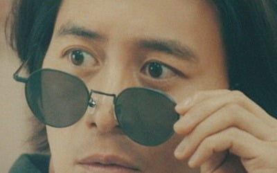 Go Soo, 'President of Adult Products Shopping Mall', tutors Oh My Girl Arin