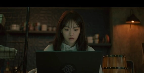 'Overempathy' Kim Dong-wook, father's past revealed... "Someone I can't relate to"