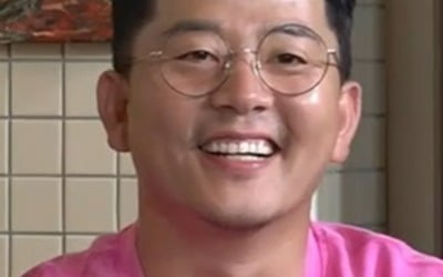 "Are you okay, old divorced man?" Kim Jun-ho, a lover of energy, "Jimin says I'm cute"