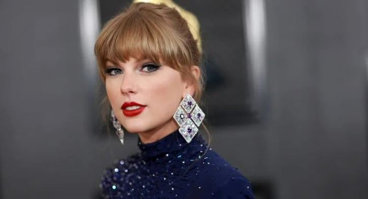 Taylor Swift makes a surprise announcement... Added tour itinerary for next year