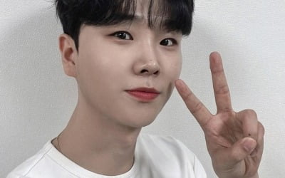 Song Min-jun, No. 1 male trot singer who seems to suit well as a hand cream model... Lim Young-woong 2nd, Park Se-wook 3rd