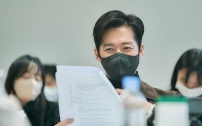 Namgoong Min-pyo took off her veil in historical drama 'Lovers'... Lee Da-in also attended the reading
