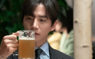 Lee Jun-ho and Lim Yoon-a finally have a dinner date for just the two of them