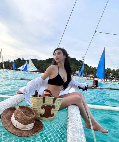 Eun Ga-eun, No. 1 female trot singer who wants to go to the water park together