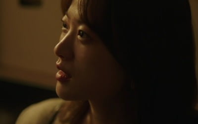 Chun Woo-hee remembered memories with Kim Dong-wook... 'Beneficial fraud' narrative of salvation for both sides