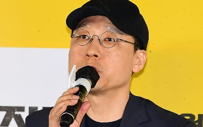 Kim Seong-hoon, director of 'Unofficial Operation', "Actors pushing and pulling like a Latin dance... It's a waste to see them alone"