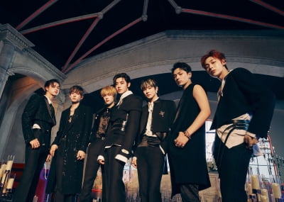 ENHYPEN's 'Dark Blood' topped US Billboard 200 for 4 consecutive weeks