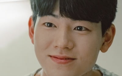 Bae Hyun-seong, a bold youth... The steamy sibling chemistry that made me forget the age gap