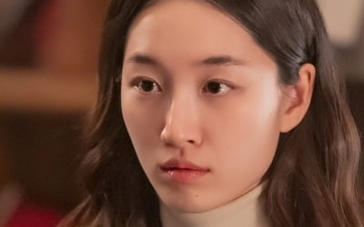 'Starting living together with Ok Taek-yeon' Won Jian, subtle eyes... Discovery of scrolls drawn by Yoon So-hee