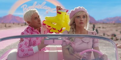 Margot Robbie 'Barbie' confirmed to be released on the 19th "Includes all pink spectrums"