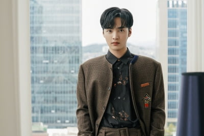 'Master Kim 3' Kim Min-jae meets fans before going to the army