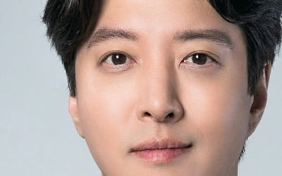 Lee Dong-gun "Daughter Roa is still 7 years old... I want to show you something comparable to 'You are in this'"