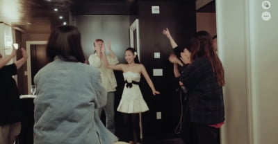 As expected, Jennie, from an elegant classic dress to a black chic look, perfectly digested