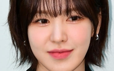 Red Velvet's Wendy, female singer with a refreshing charm like a watermelon, 'No. 1'