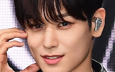 The Boyz Juyeon, No. 1 male singer who wants to eat chicken together