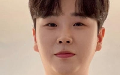 Song Min-joon, No. 1 male trot singer who wants to eat chicken together