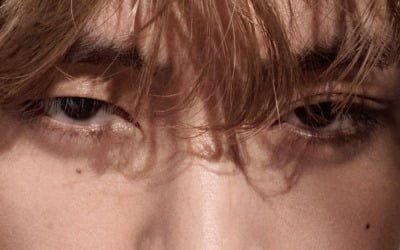 BTS V, Cartier's new face, enchanting and elegant eyes