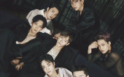 EXO's presence in '12 years of debut' still remains, winning 2 crowns on the 'Exist' circle weekly chart