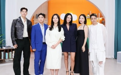 'Doll Singles 4' PD "There is a limit to verifying non-person performers, so I try to talk as much as possible"