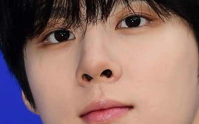 Kim Woo-seok takes on a high-teen mystery thriller challenge