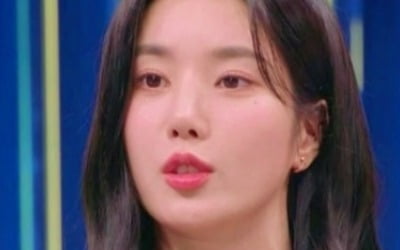 '워터밤 핫걸' 권은비 "호감 DM 보낸 덱스에 답장" 묘한 핑크빛('강심장리그')