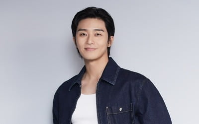 박서준 "뷔·최우식 우가패밀리 100% 리드, 약속 장소도 내가 잡아" [인터뷰③]