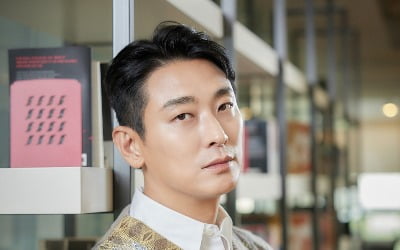 Actor Ju Ji-hoon, "I will show well-made with the movie 'Unofficial Operation'"