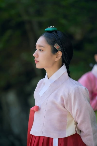 Ahn Eun-jin, where are the chubby cheeks?