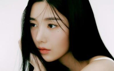 Kwon Eun-bi, who is making a comeback, predicted a fatal performance.