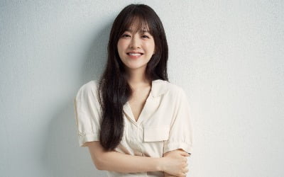 Actor Park Bo-young "I want to continue to challenge the genre like the movie 'Concrete Utopia'"